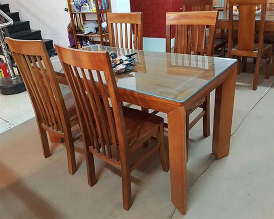 Bộ bàn ăn bằng gỗ tự nhiên 4 ghế