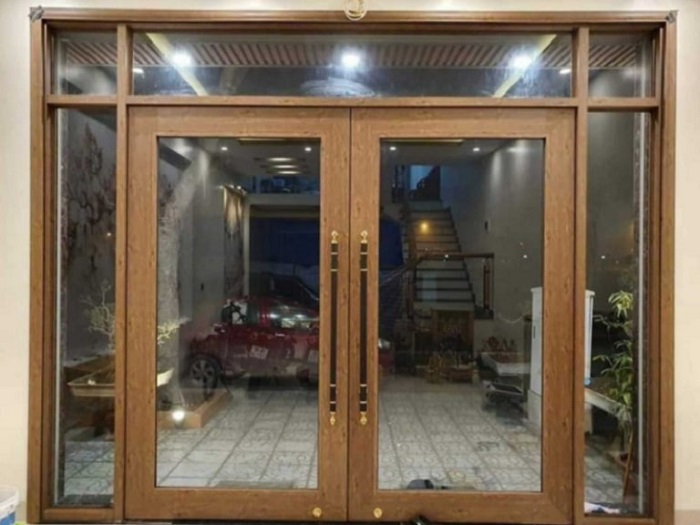 Cửa gỗ khung kính sang trọng - đẳng cấp