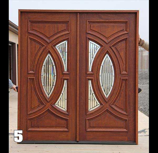 Cửa gỗ 2 cánh gắn kính 2