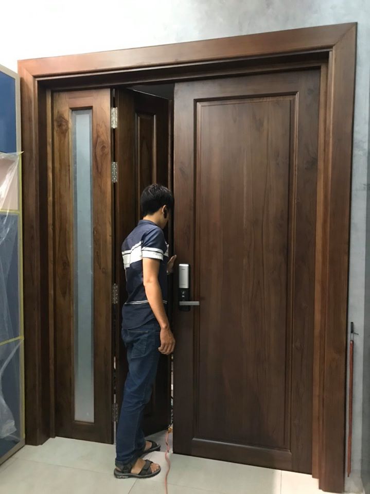cửa gỗ tự nhiên