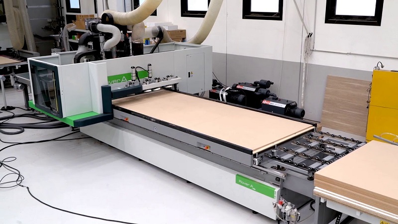 Máy CNC gia công cửa gỗ công nghiệp
