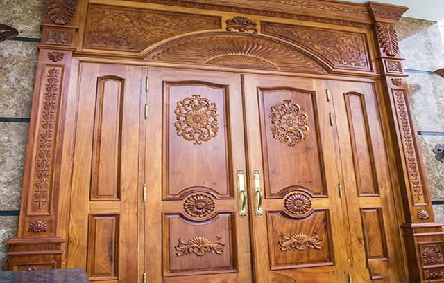 Cửa gỗ phong cách Pháp